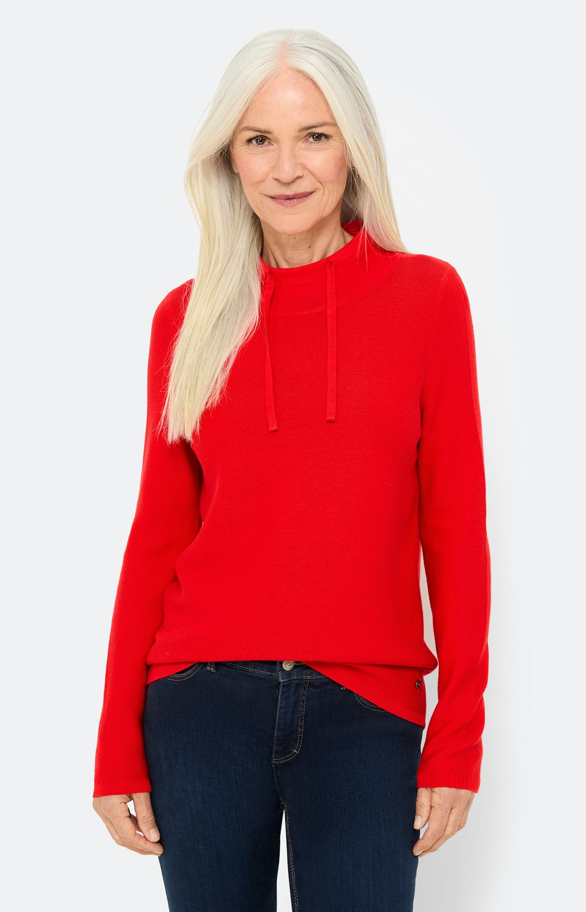Trui met koord in de kraag, robijnrood