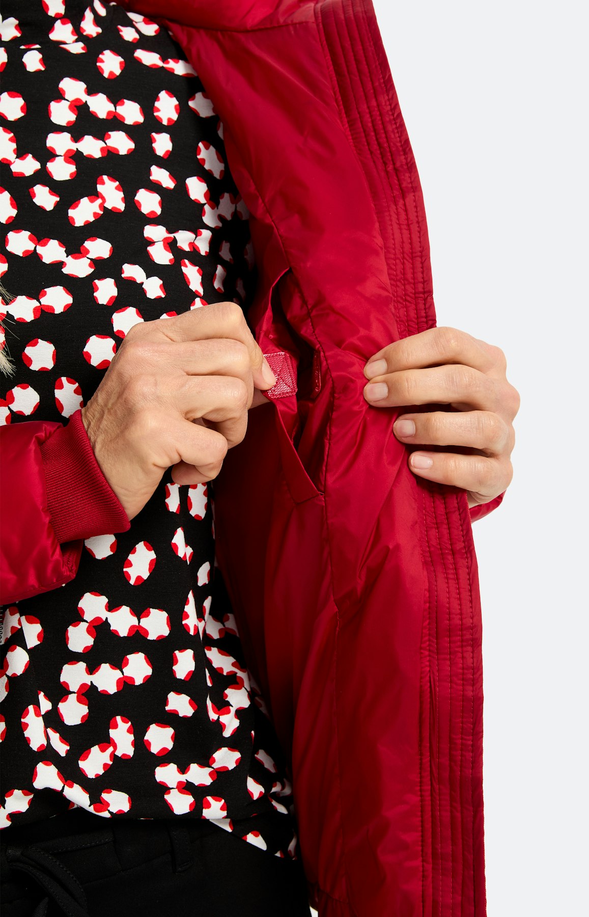 Gewatteerde jas met zakken, rood