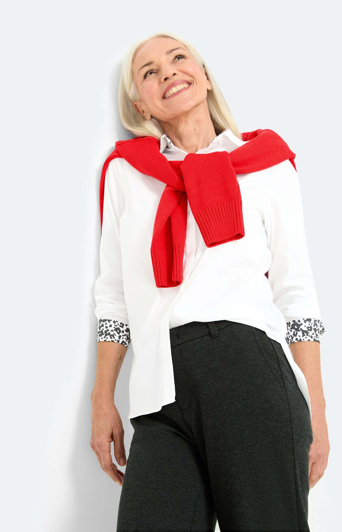 Blouse met een blinde knoopsluiting, wit