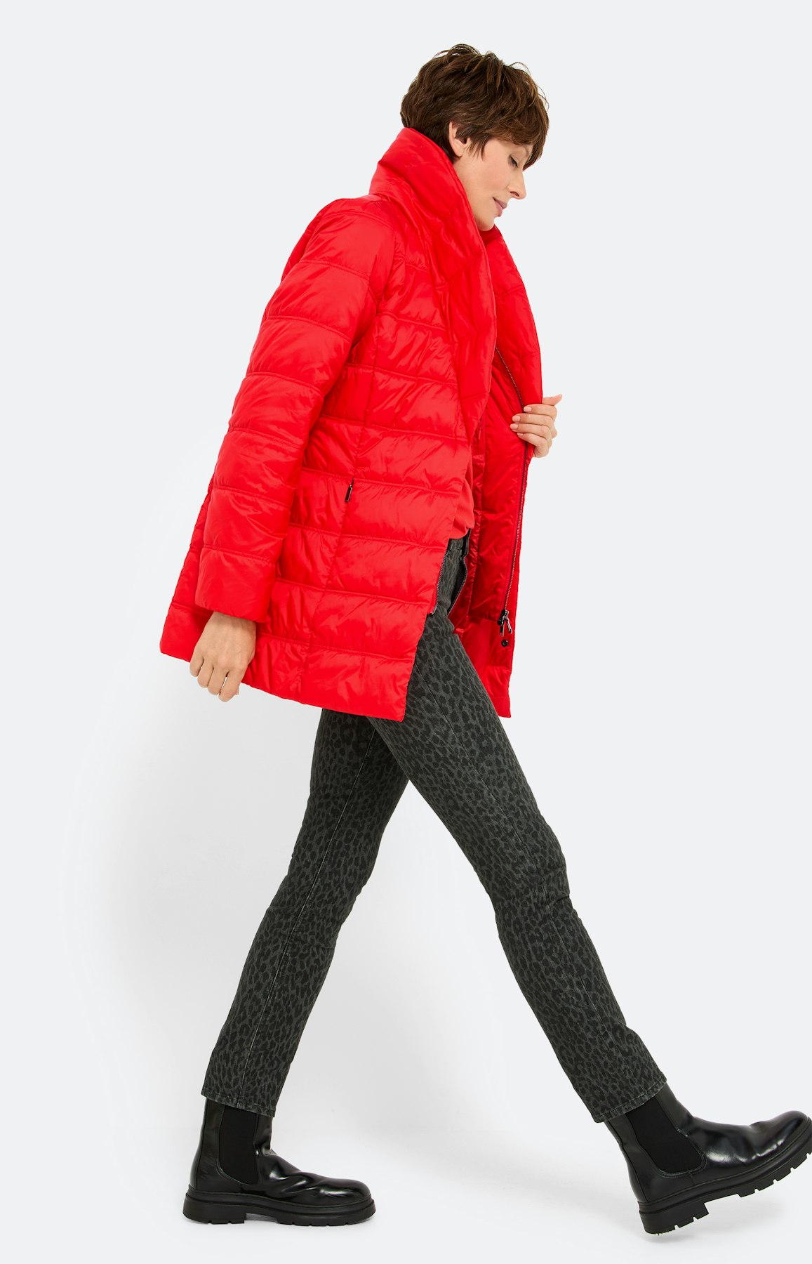 Doorgestikte mantel, robijnrood