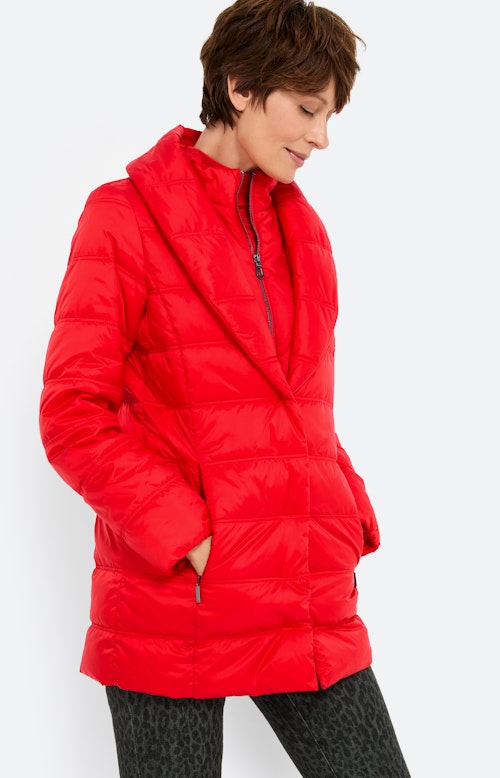 Doorgestikte mantel, robijnrood