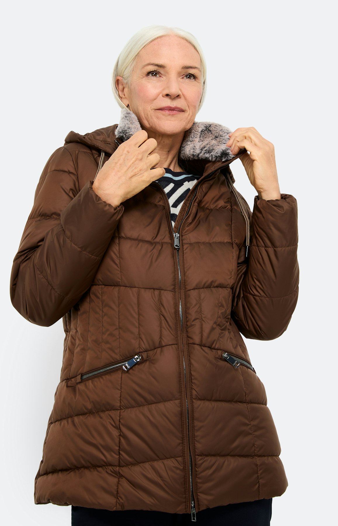 Doorgestikte mantel, bruin