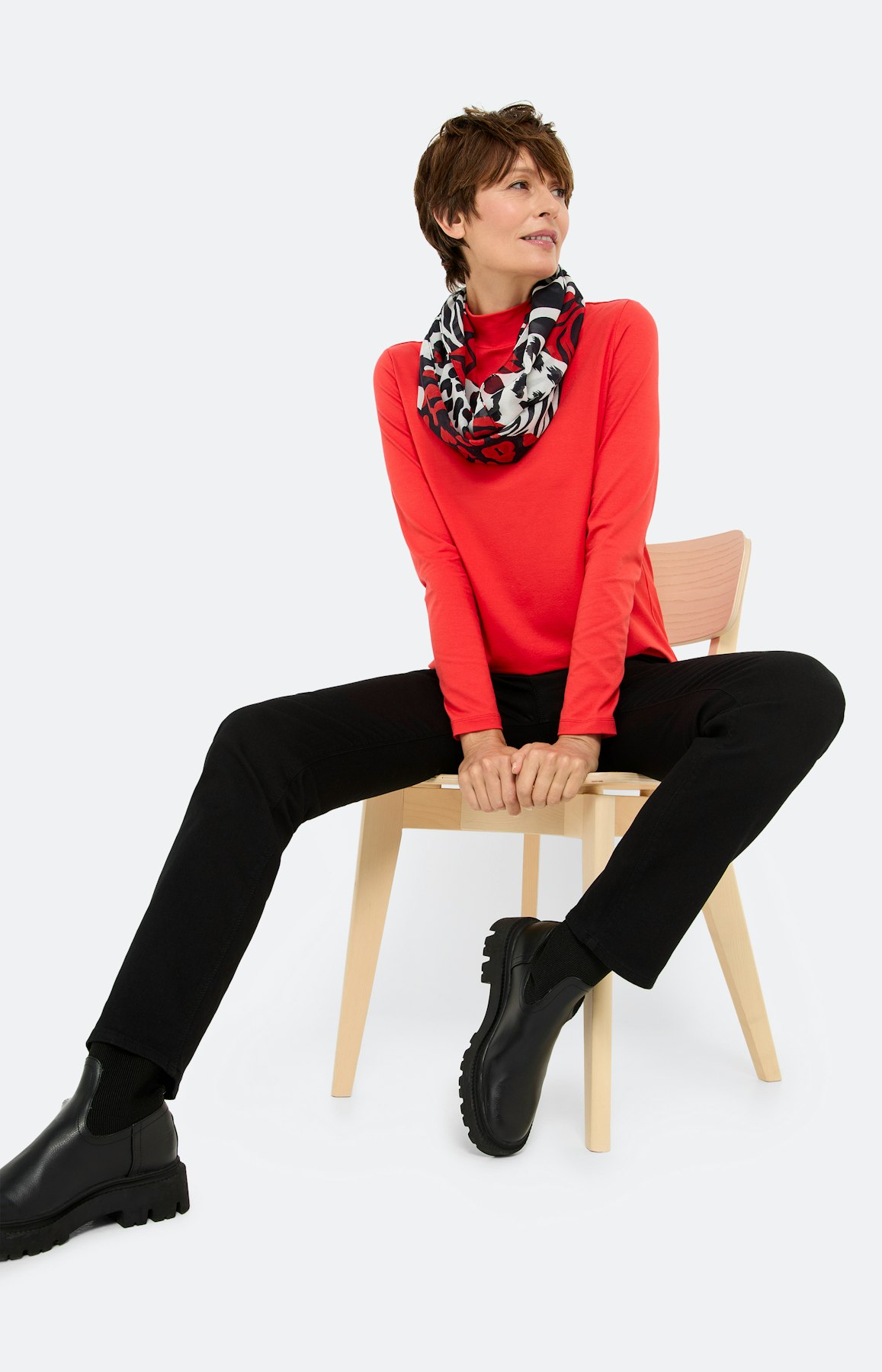 Shirt met opstaande kraag, robijnrood