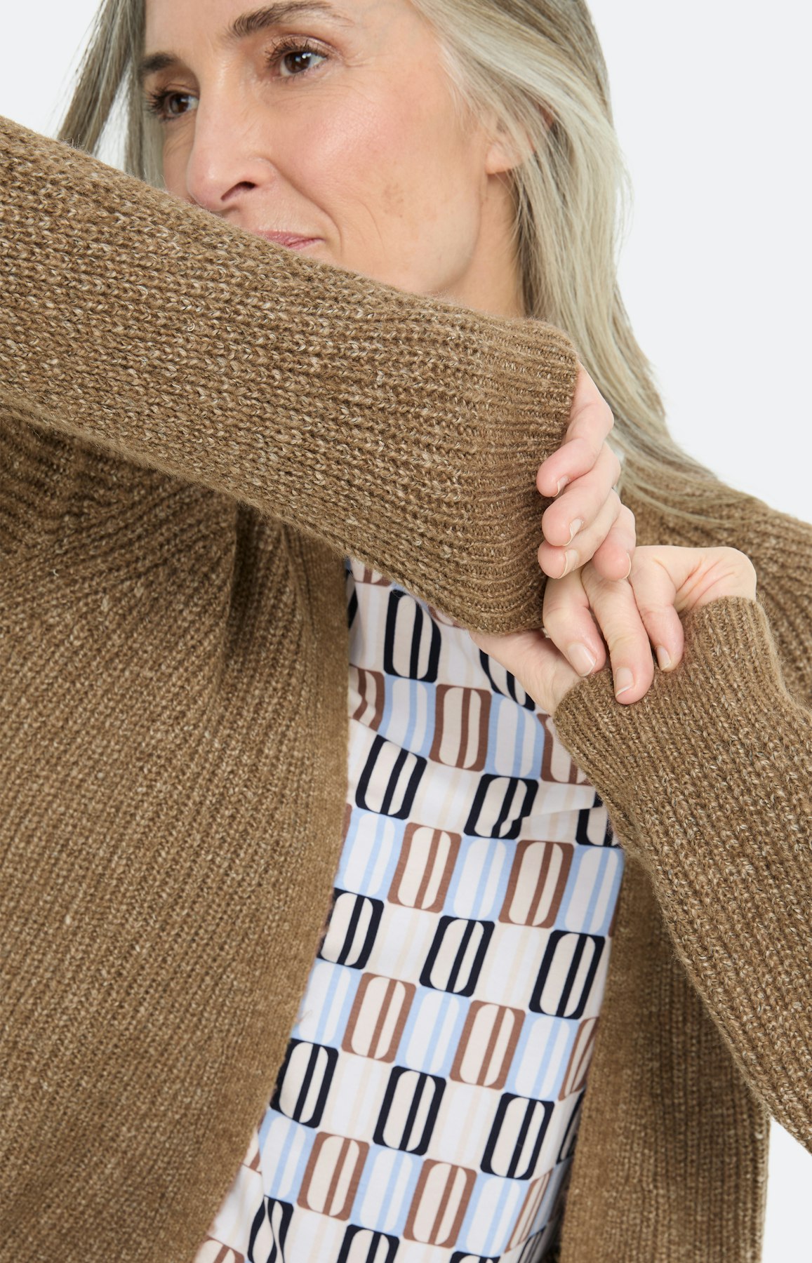 Cardigan met open rand, taupe