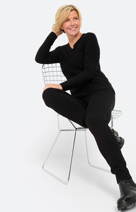 Luxueuze materialen, zacht glanzende oppervlakken en moderne snitten combineert tot een look
 Inspiratie uit de collectie "Golden Glam"
