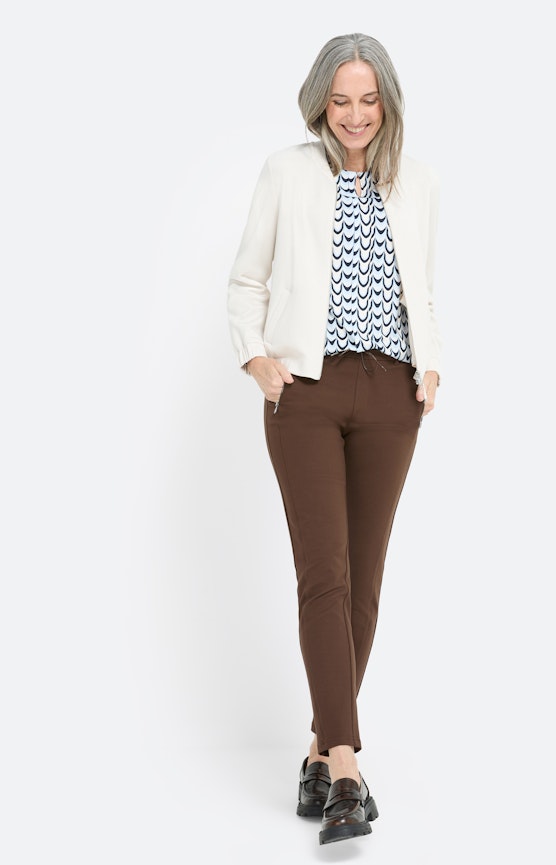 Ontspannen en stijlvolle novemberlooks met een vleugje urban frisheid
 Inspiratie uit de collectie "Monochrome Muse"
