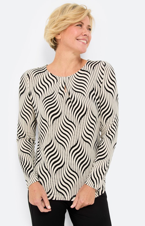 Shirt met lange mouwen en oogje, crème