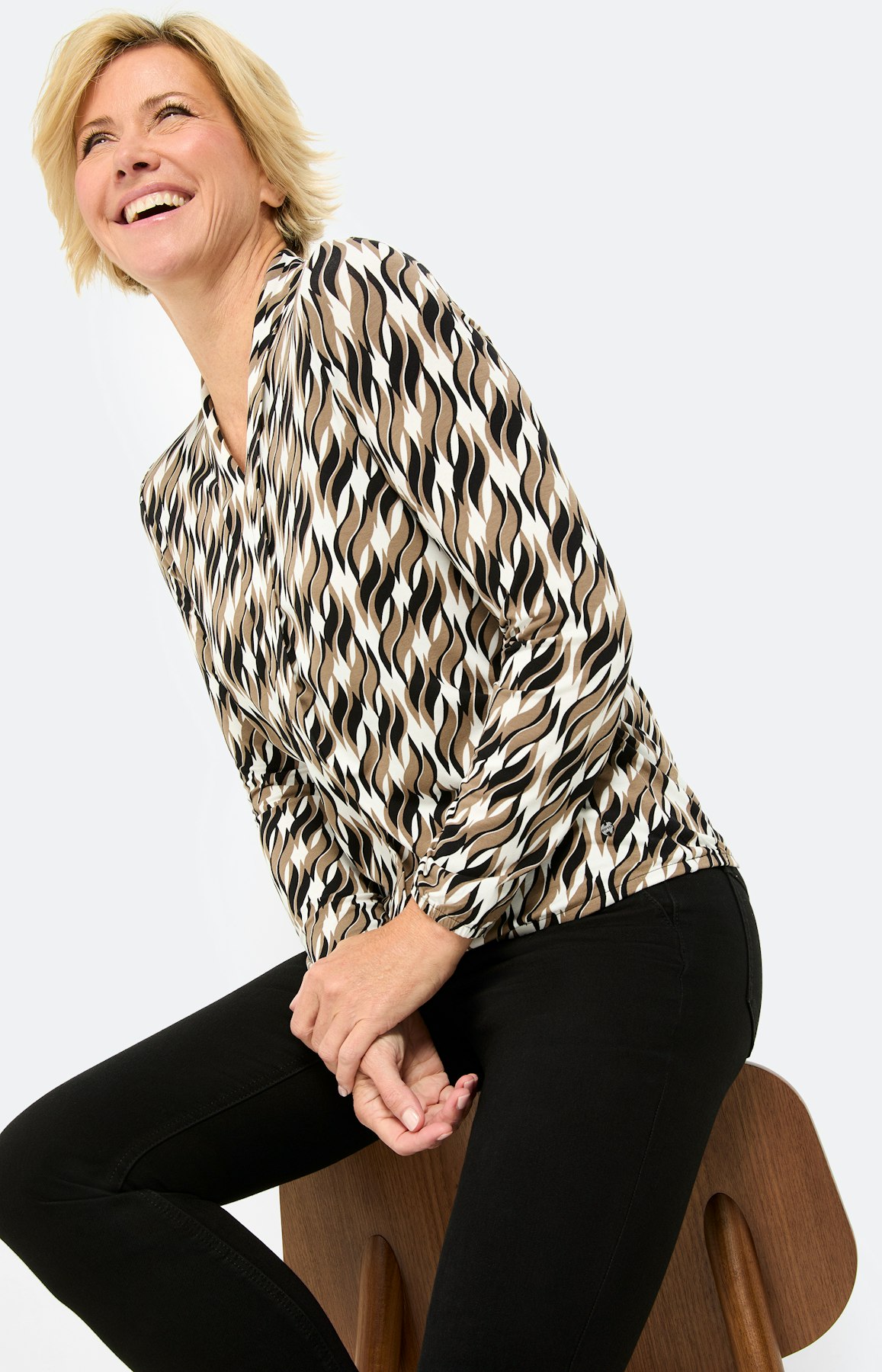 Shirt met een sjaalkraag, taupe