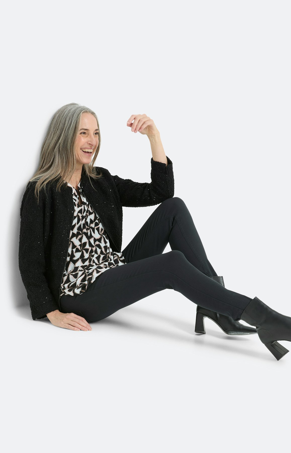 Blouse met plisséplooien, zwart