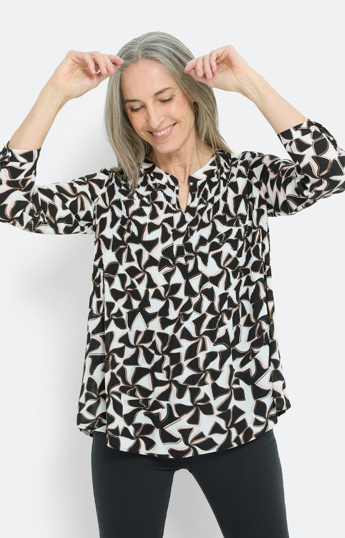 Blouse met plisséplooien, zwart