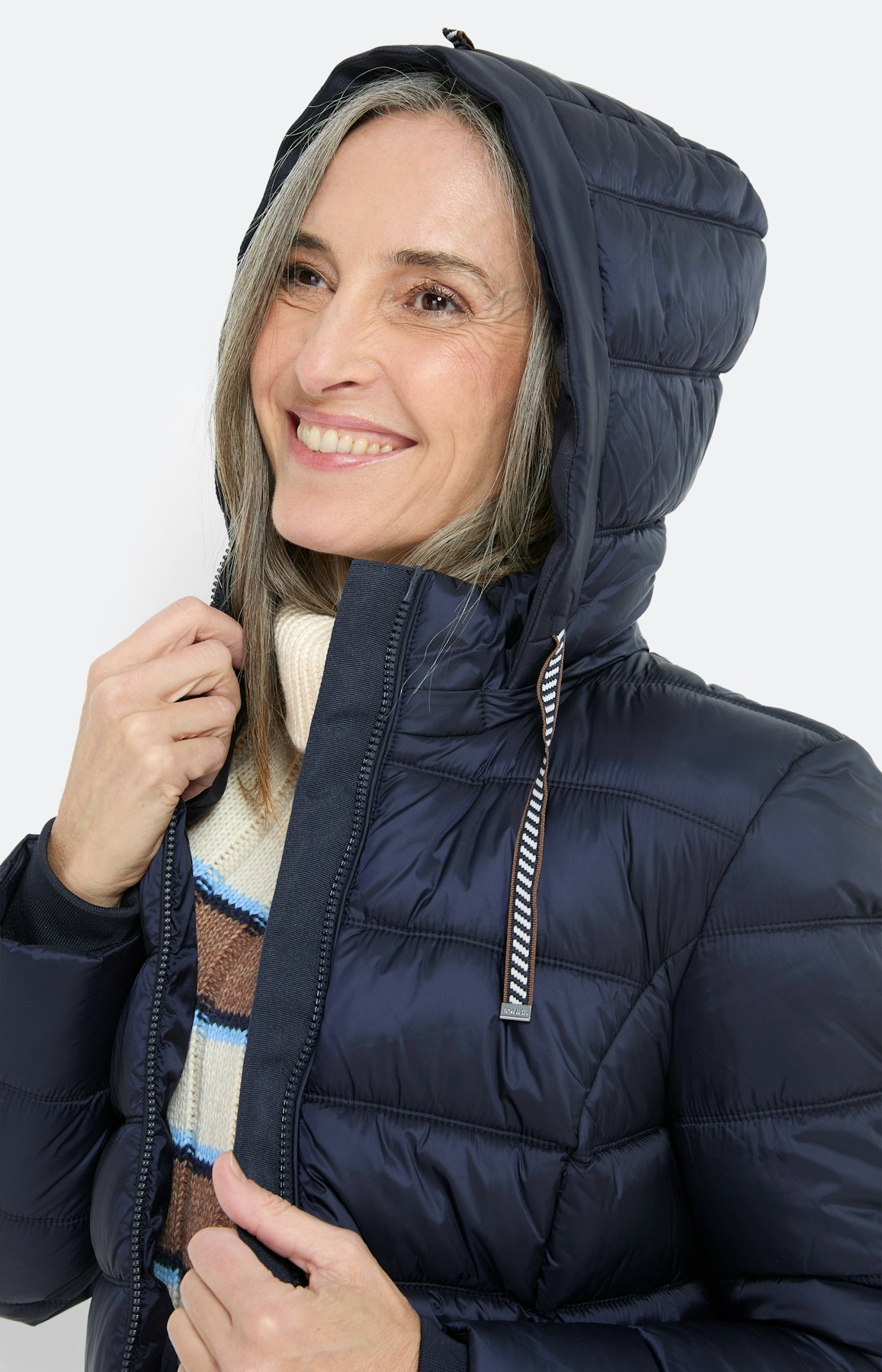 Doorgestikte mantel met zijsplit, marine