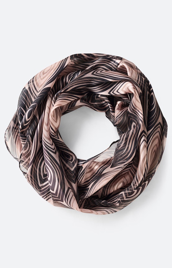 Schal mit All Over-Print, gemustert