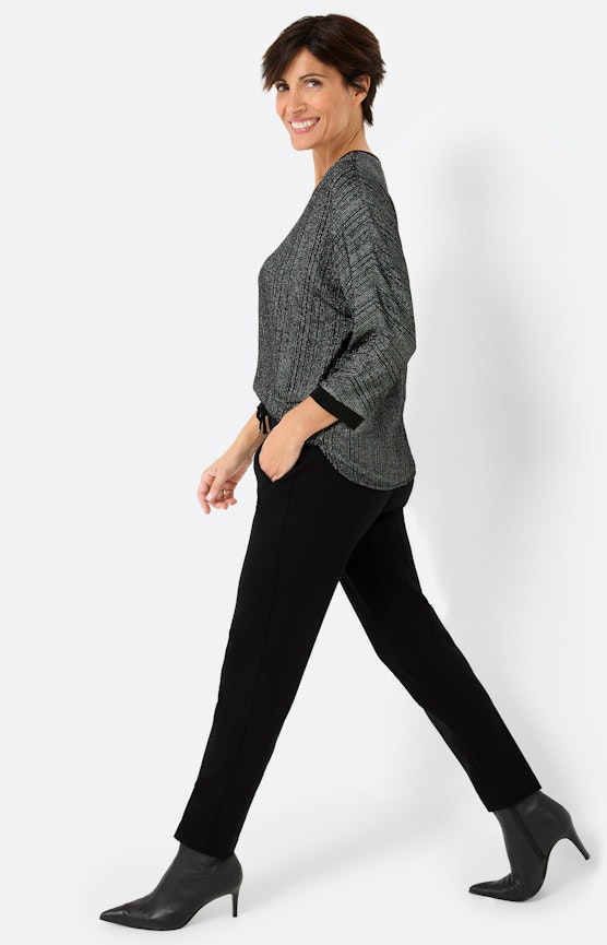 Glinsterende details en vrouwelijke silhouetten maken van elke look een statement
 Inspiratie uit de collectie "Winter Sparkle"
