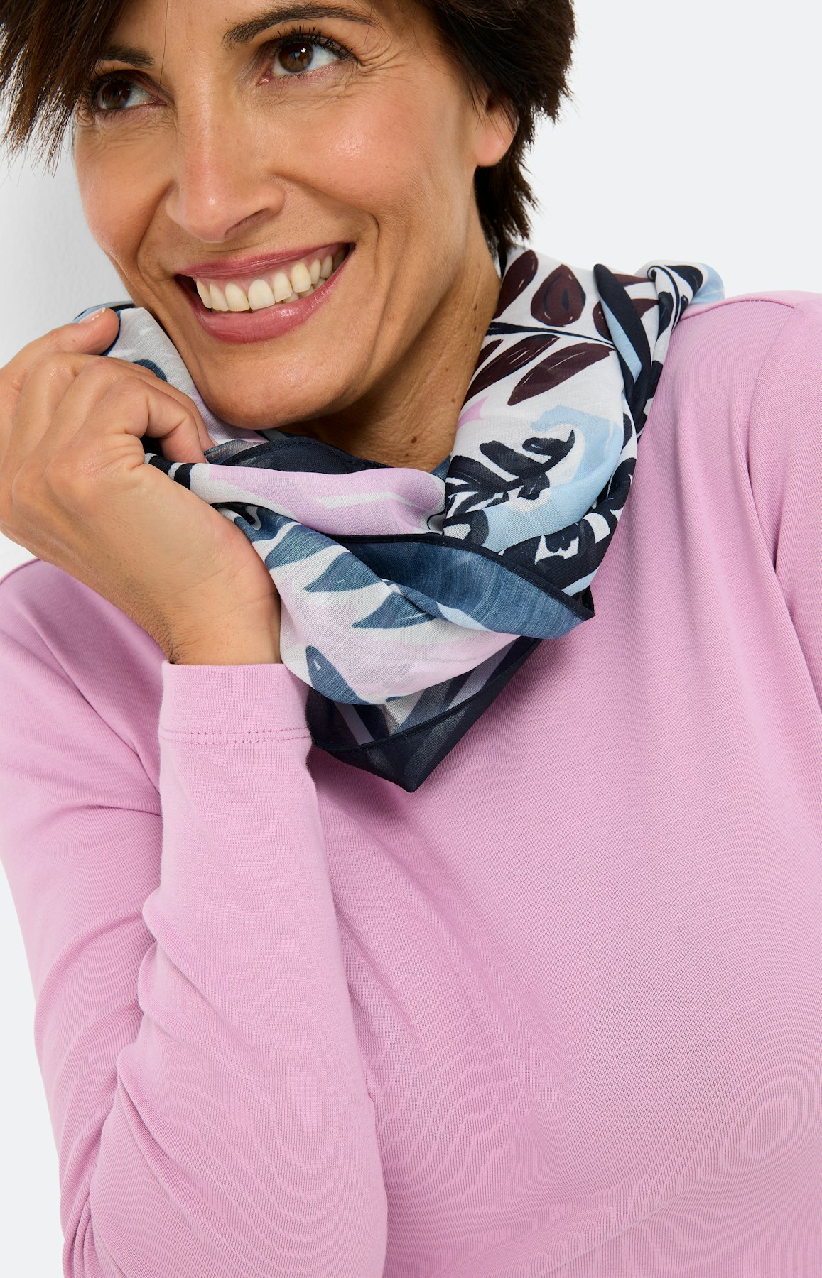 Colsjaal met bloemenprint, navy