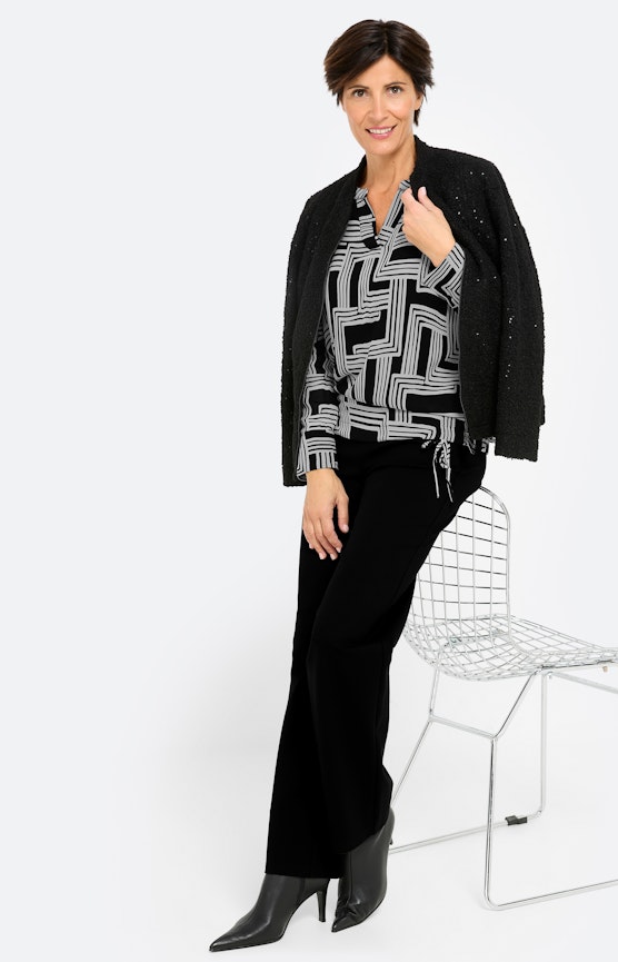 Glinsterende details en vrouwelijke silhouetten maken van elke look een statement
 Inspiratie uit de collectie "Winter Sparkle"
