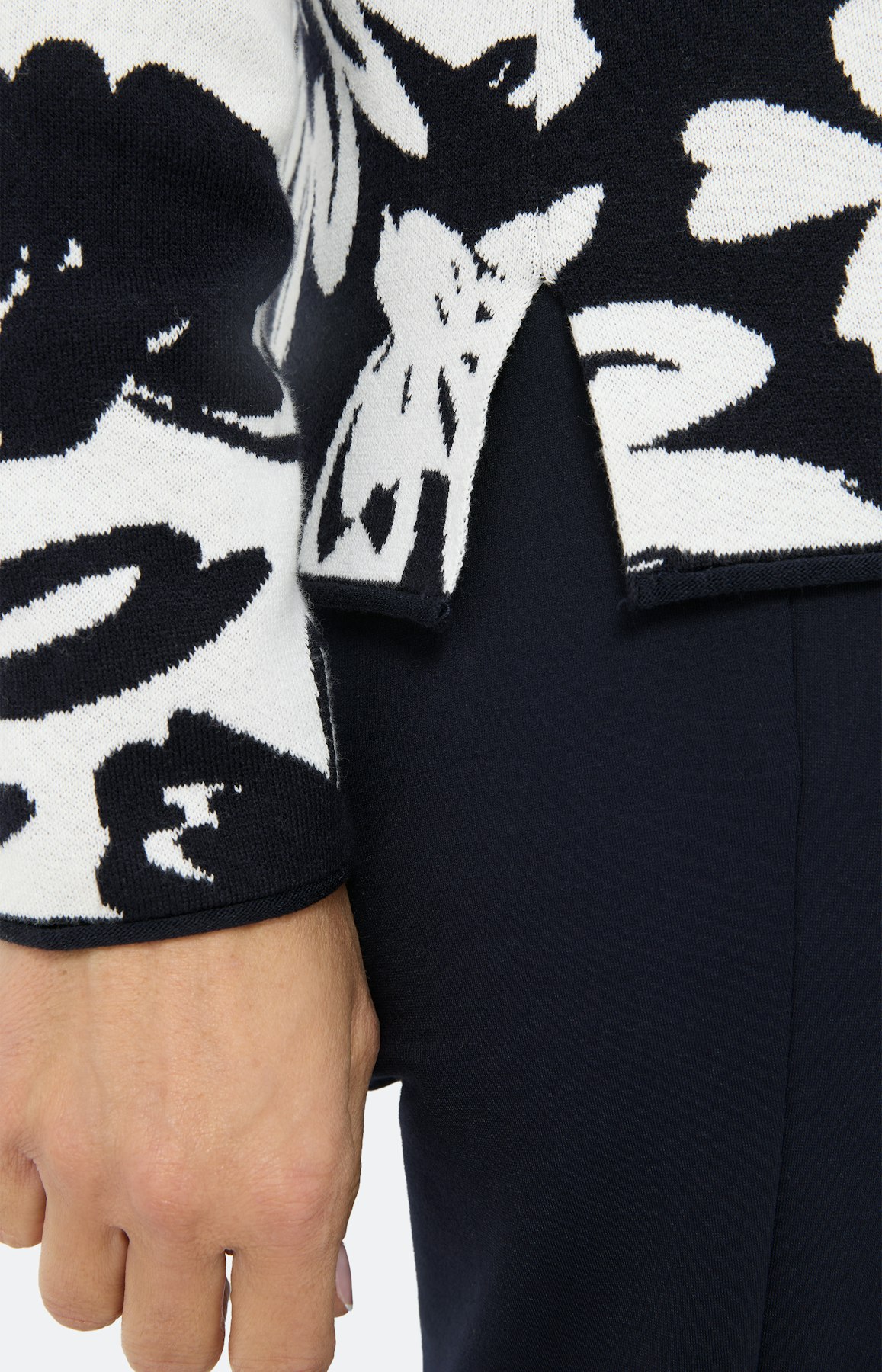 Trui met bloemmotief, navy