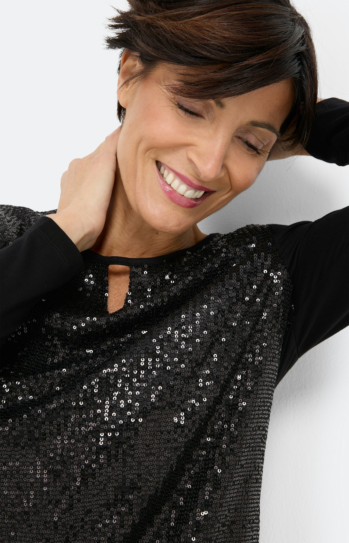 Langarmshirt mit Pailletten, schwarz
