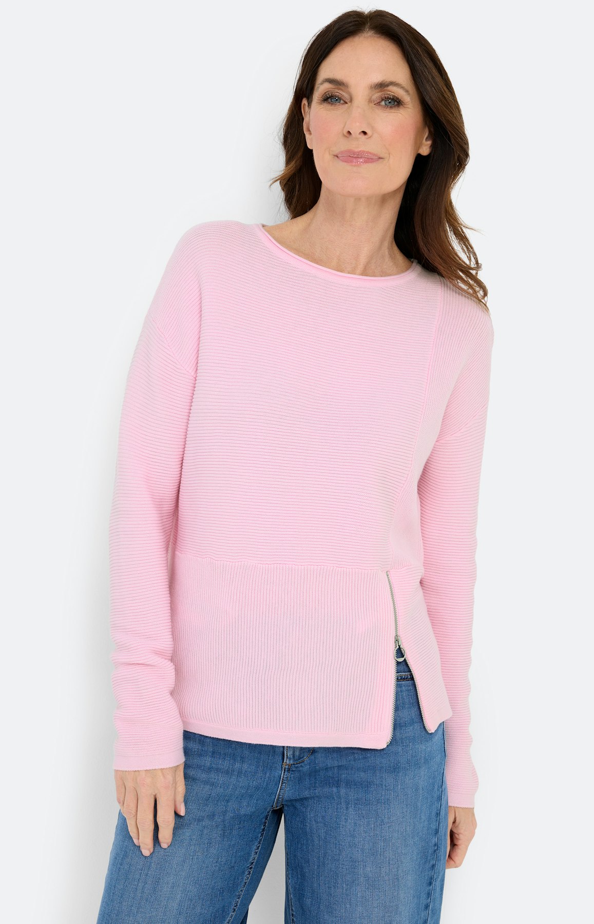 Gebreide trui met een rits, lichtroze
