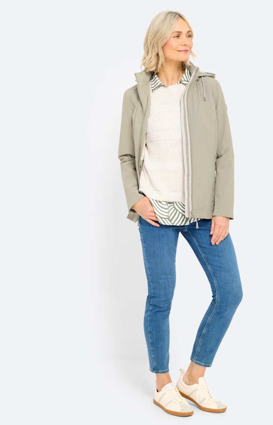 Utility-details en grafisch-abstracte prints – ready to wear
 Inspiratie uit de collectie "Urban Glow"
