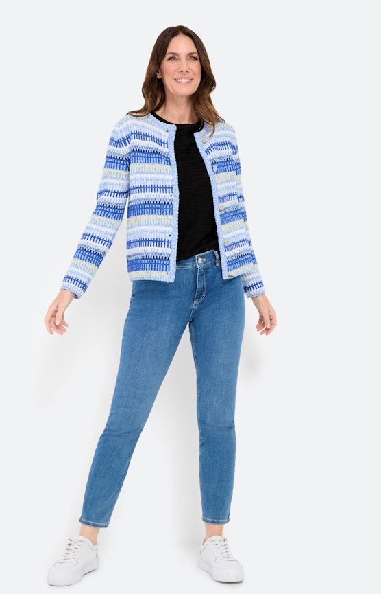 Moderne maritieme stijlen ontmoeten grafische details
 Inspiratie uit de collectie "Nautical Ease"
