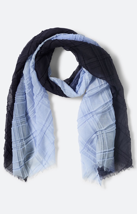 Fijn geplisseerde sjaal met kleurverloop