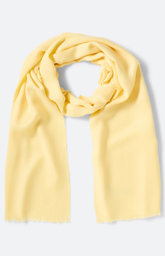 Sjaal met fijne franje, lichtgeel