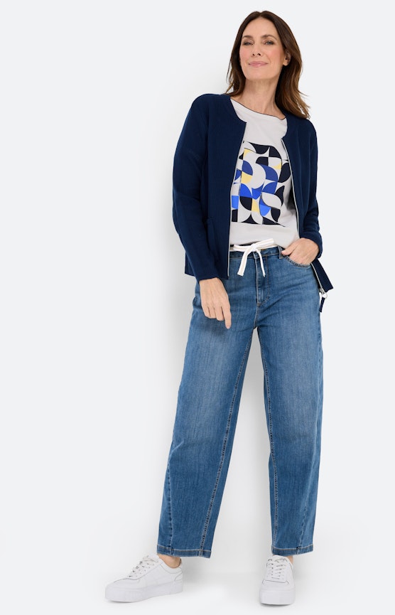 Moderne maritieme stijlen ontmoeten grafische details
 Inspiratie uit de collectie "Nautical Ease"
