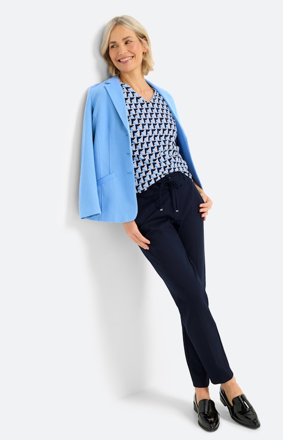 Moderne maritieme stijlen ontmoeten grafische details
 Inspiratie uit de collectie "Nautical Ease"
