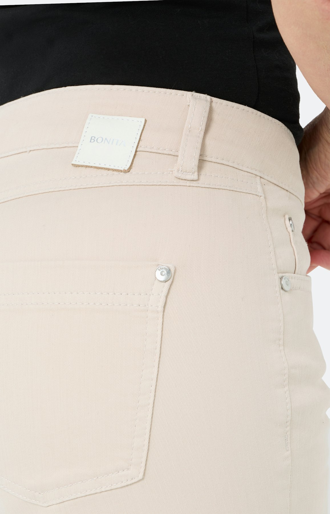 Jeans in regular fit 30 inch, zandkleur