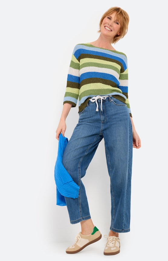 Moderne damesmode voor de lente
 Inspiratie uit de collectie "Spring Motion"
