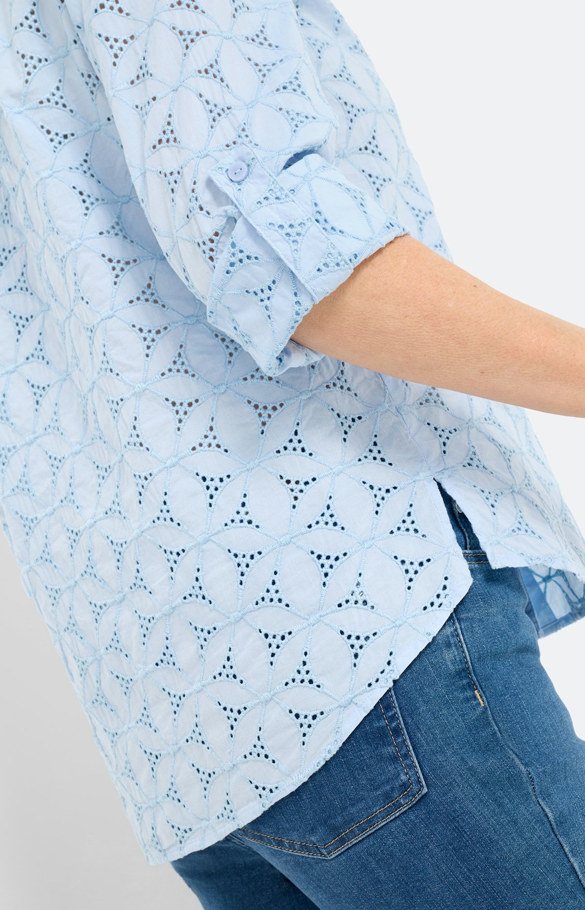 Blouse met ajourborduursel, lichtblauw