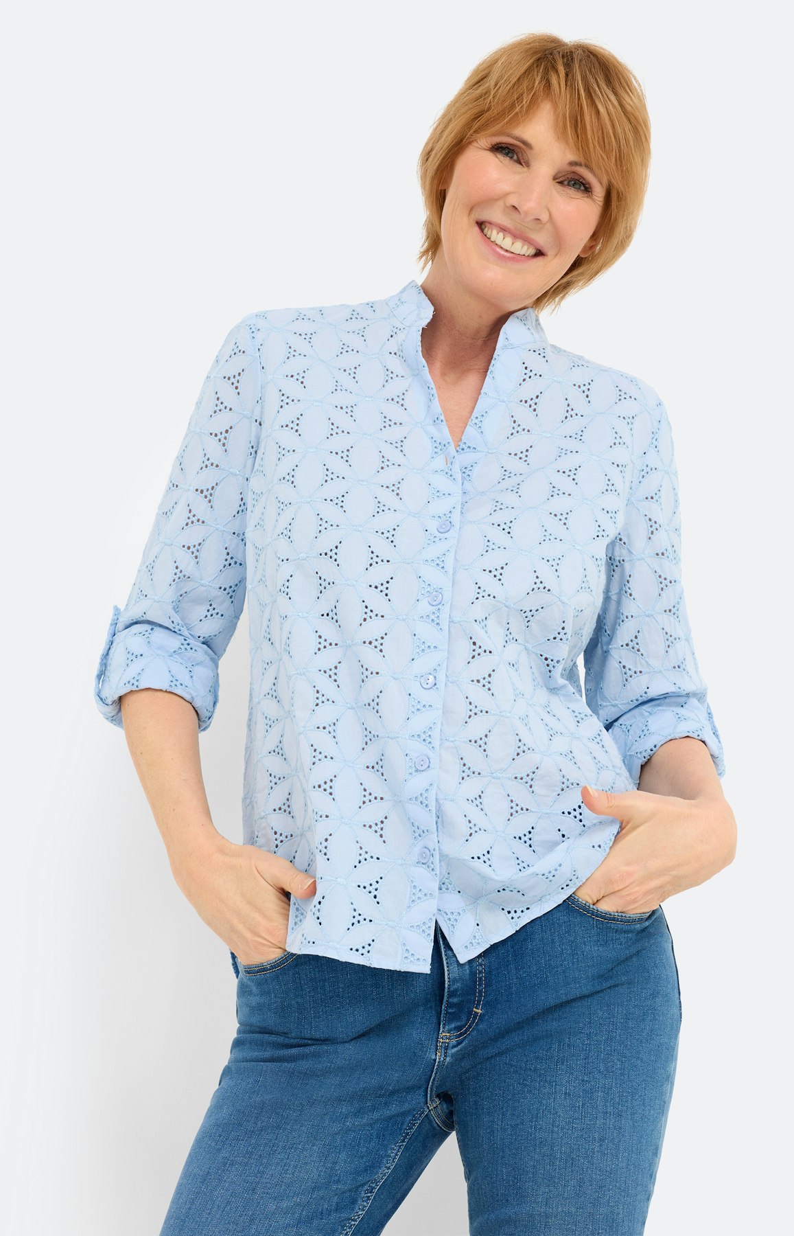 Blouse met ajourborduursel, lichtblauw