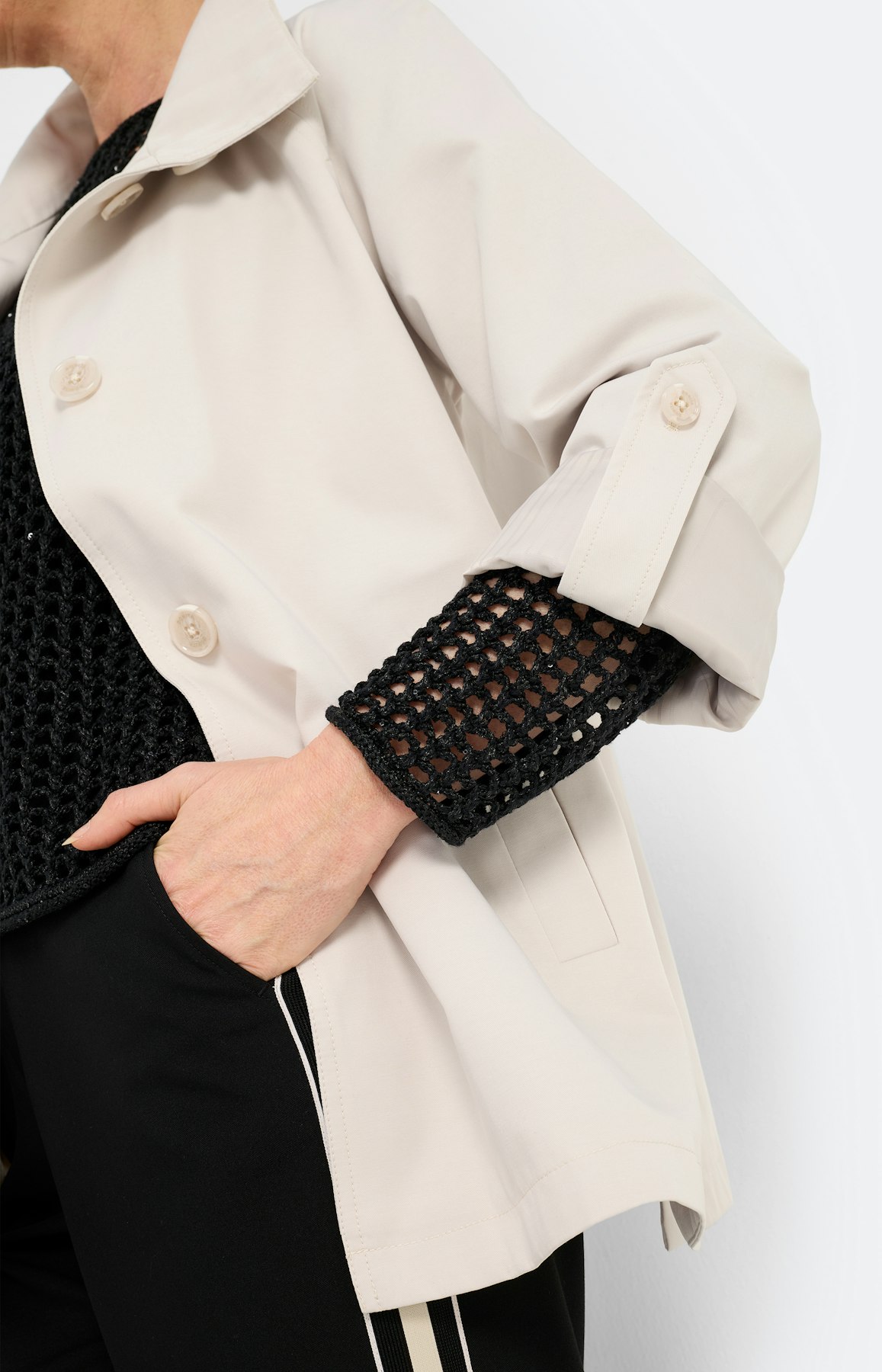 Jas met een hoge kraag, beige