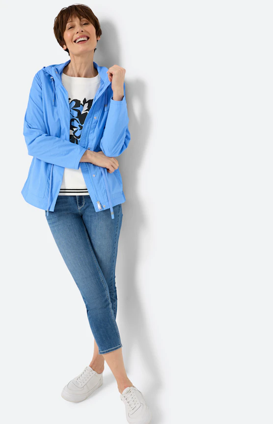 Femininen Details und strahlenden Farbakzente
 Inspiration aus der Kollektion "Harbour Mood"
