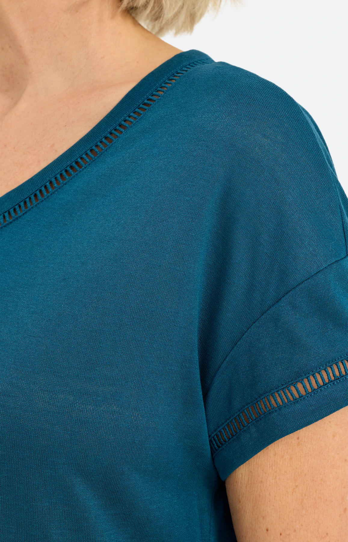 T-shirt met gehaakte tape, petrol