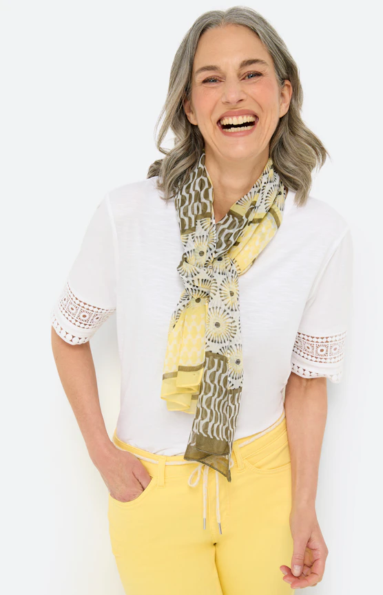 Sjaal in patchdesign, geel