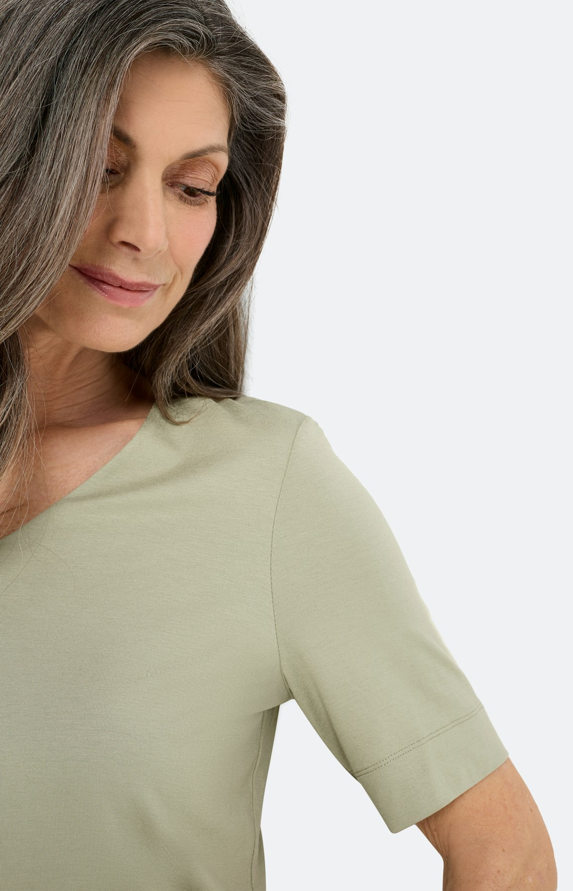 T-shirt met V-hals, grasgroen