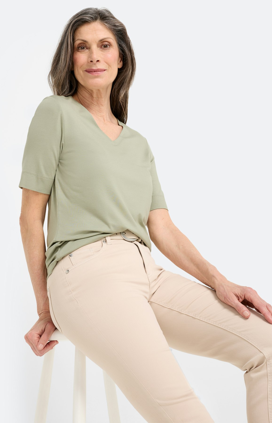 T-shirt met V-hals, grasgroen