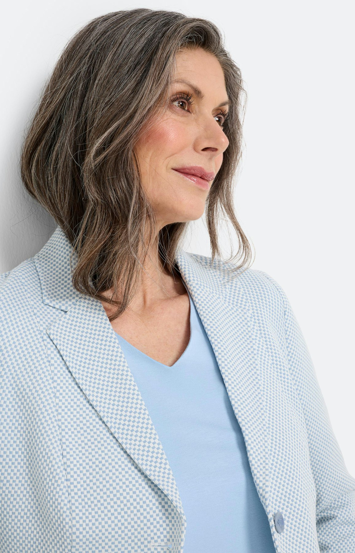 T-shirt met V-hals, zachtblauw