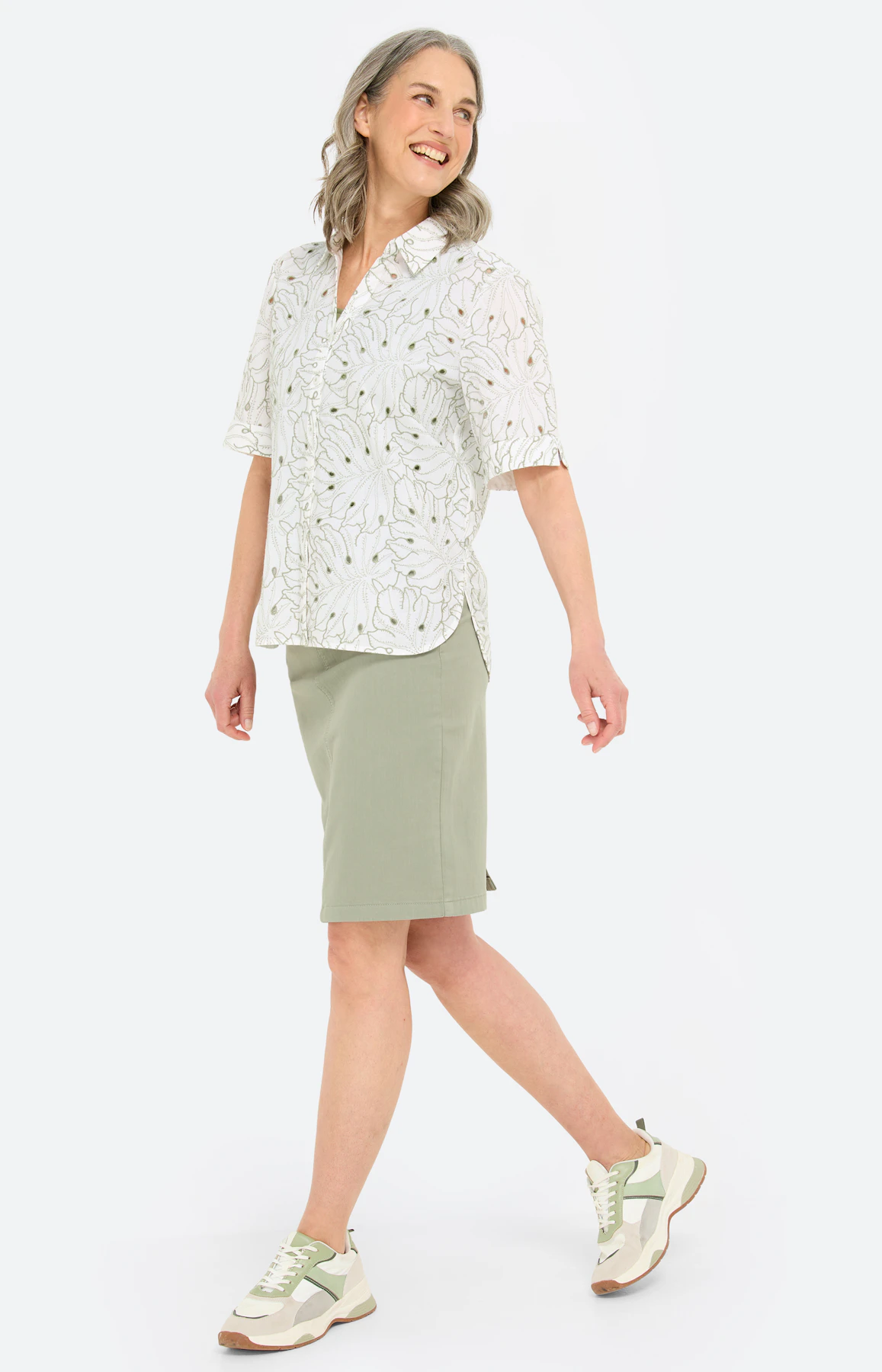 Overhemdblouse met ajourborduursel, wit