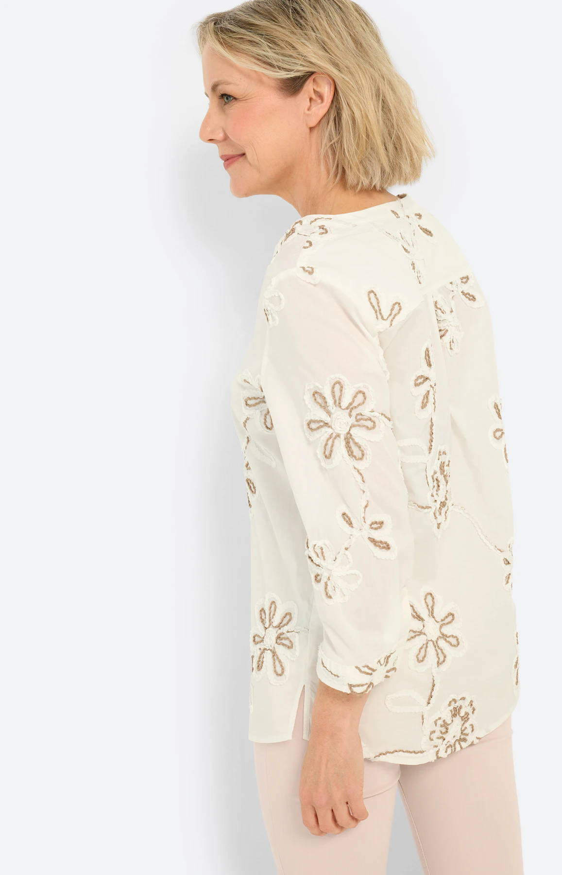 Blouse met koordborduursel, wit