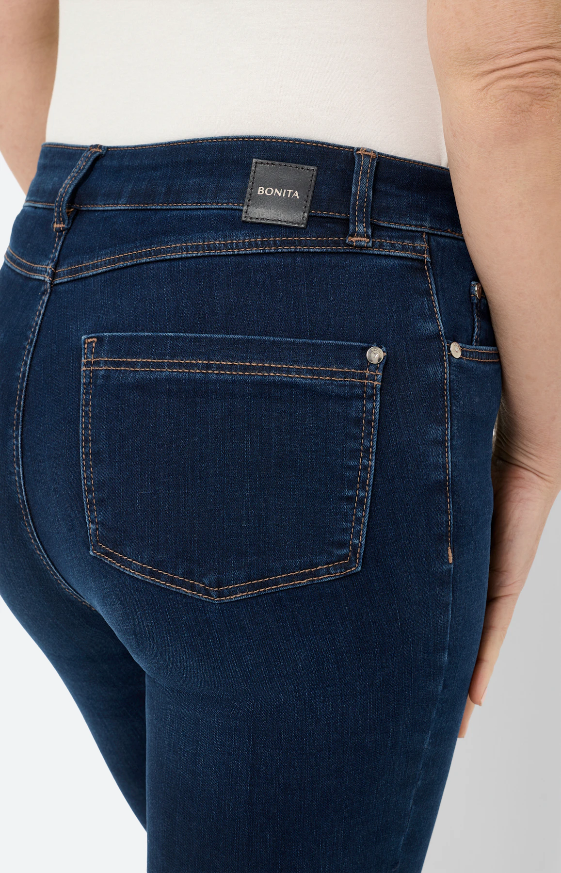 Jeans in regular fit 30 inch, dark denim