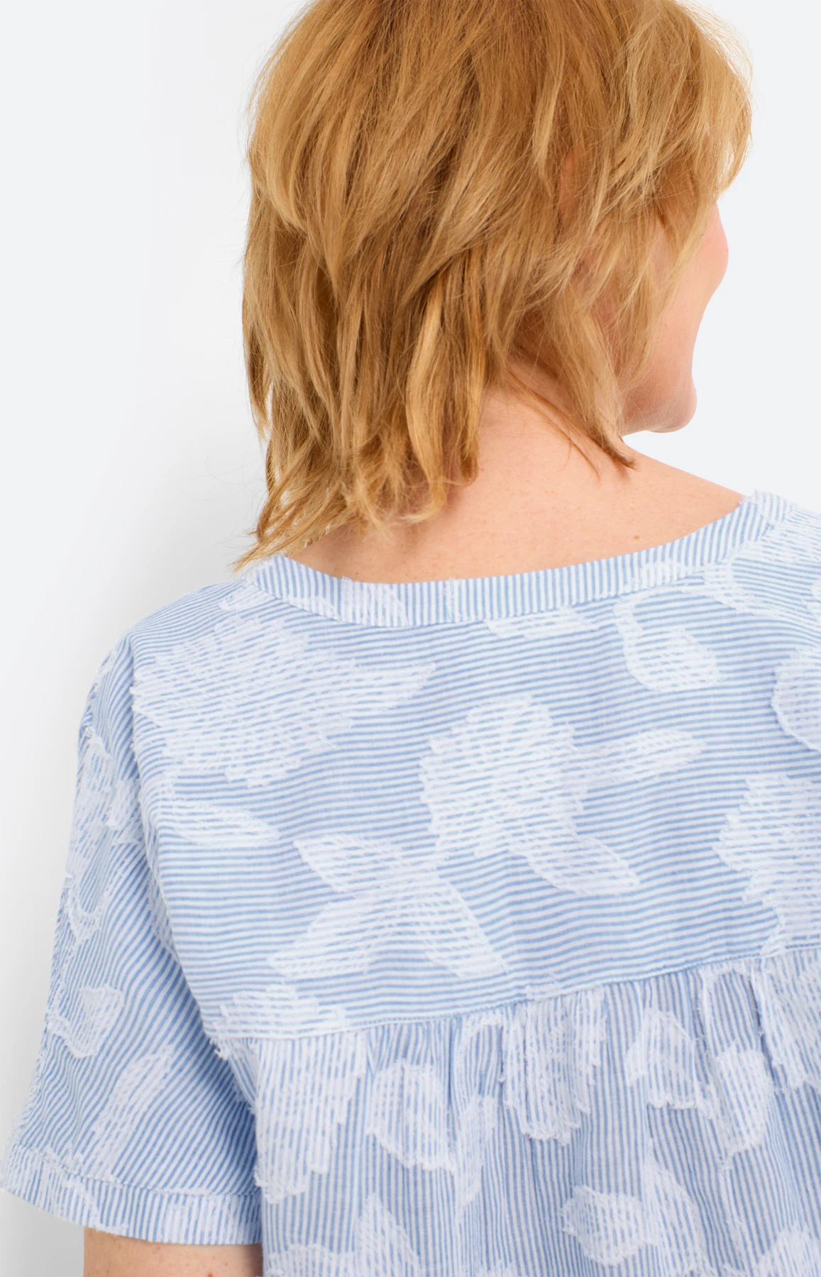 Bluse mit Blumen-Design, azurblau