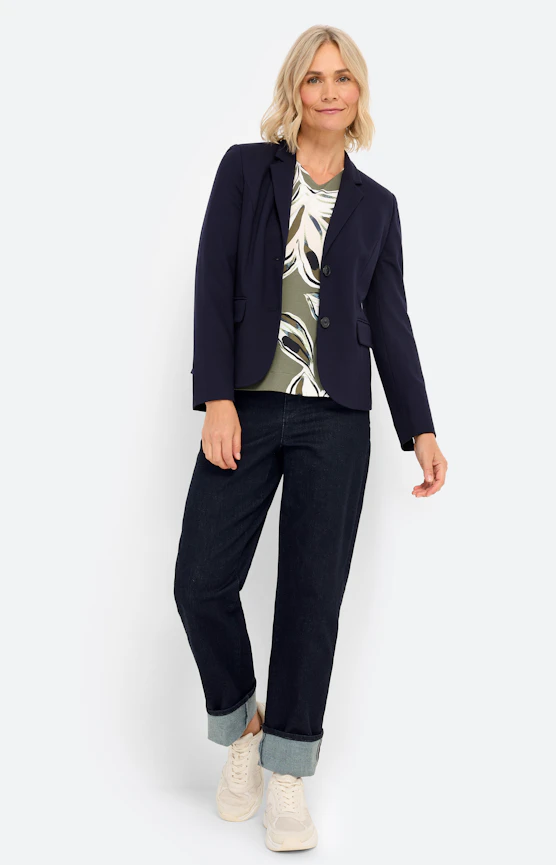 Een collectie met bloemige accenten en moderne laagjeslooks
 Inspiratie uit de collectie "Casual Bloom"
