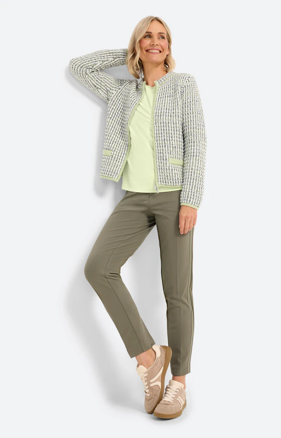 Een collectie met bloemige accenten en moderne laagjeslooks
 Inspiratie uit de collectie "Casual Bloom"
