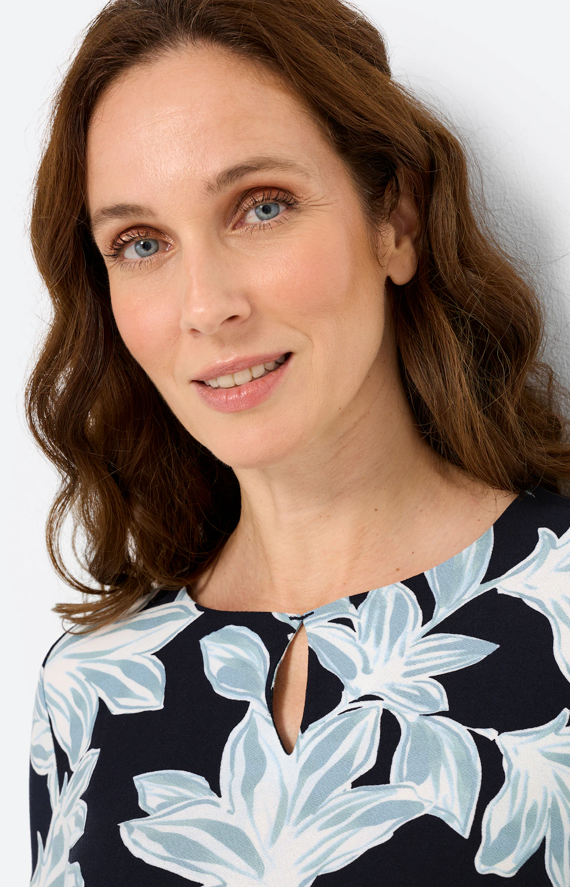 Shirt mit floralem Print, navy