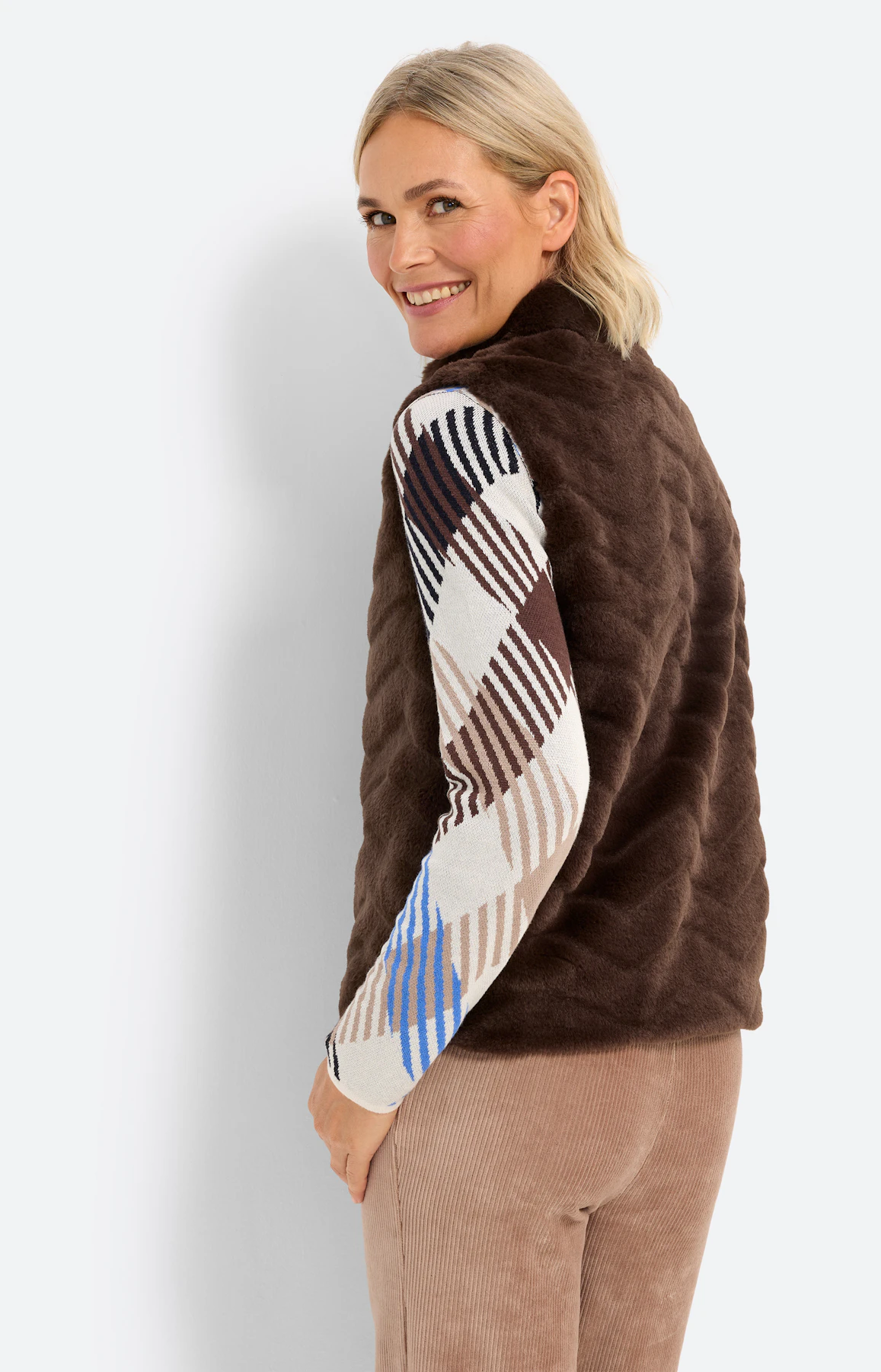 Gilet in vacht-look, donkerbruin
