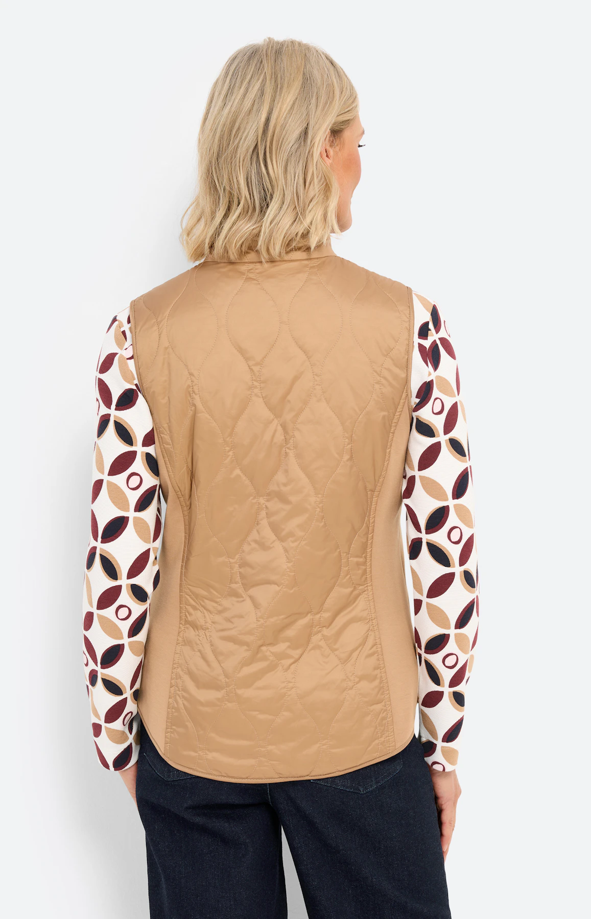 Bodywarmer met gestikte delen, karamel