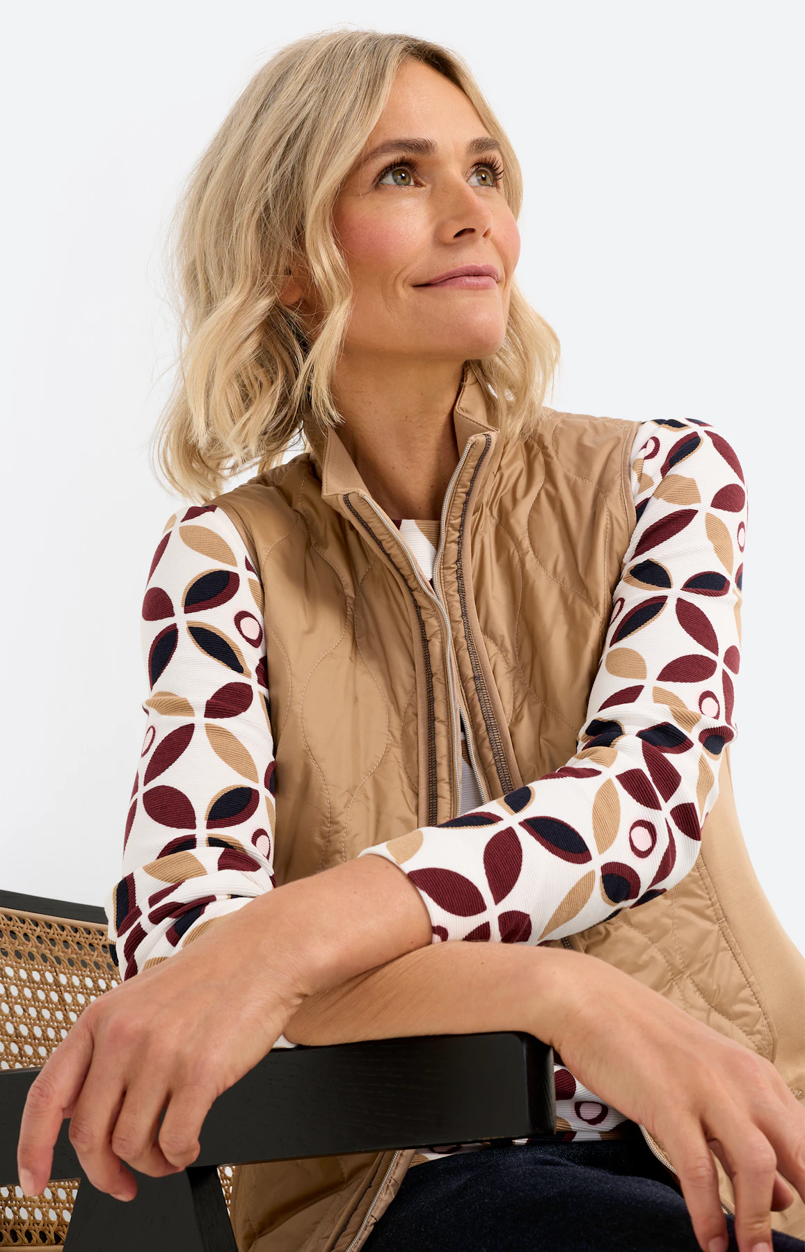 Bodywarmer met gestikte delen, karamel