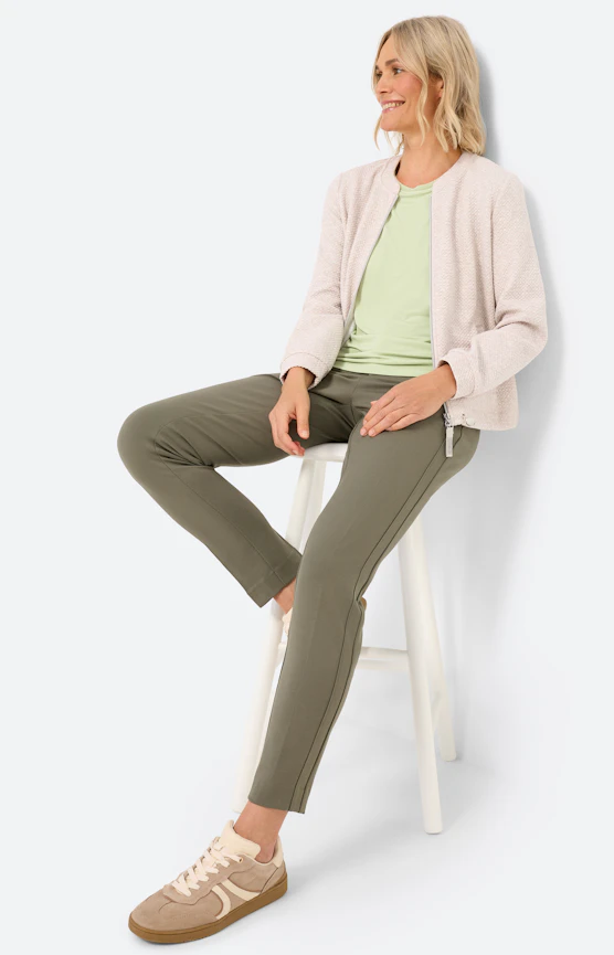 Een collectie met bloemige accenten en moderne laagjeslooks
 Inspiratie uit de collectie "Casual Bloom"
